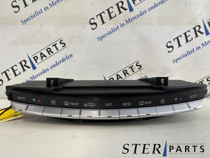 Usagé Commande chauffage Mercedes S (W221) 3.0 S-320 CDI 24V Prix € 94,50 Règlement à la marge proposé par Sterparts Mercedes specialist