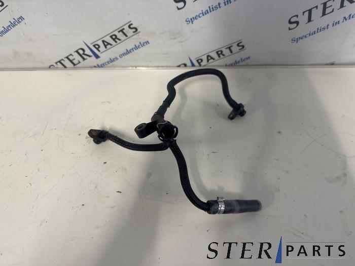 Neuf Conduit (divers) Mercedes ML II (164/4JG) 4.0 ML-420 CDI 4-Matic V8 32V Prix € 30,19 Prix TTC proposé par Sterparts Mercedes specialist
