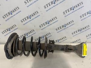 Begagnade Stötdämpare, vänster fram Mercedes E (W212) E-200 CGI 16V BlueEfficiency Pris € 74,50 Marginaltabell erbjuds av Sterparts Mercedes specialist