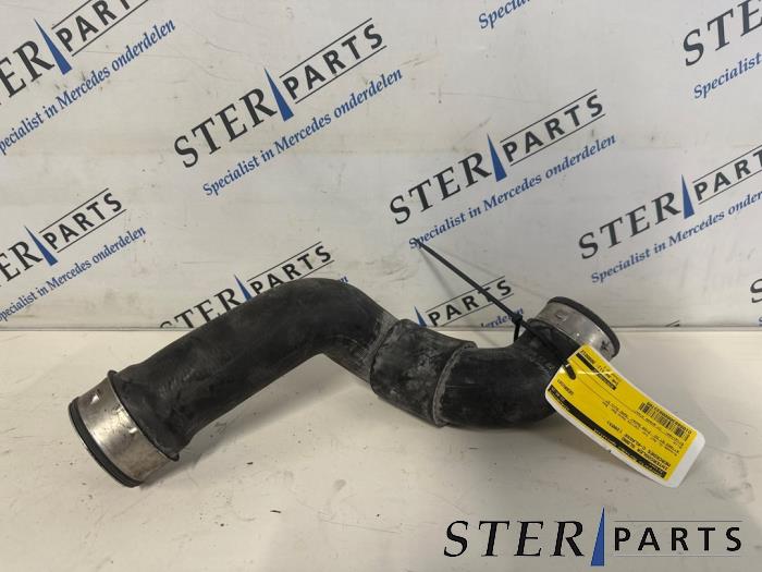 Gebrauchte Intercooler Schlauch Mercedes C (W203) 2.2 C-200 CDI 16V Preis € 24,95 Margenregelung angeboten von Sterparts Mercedes specialist