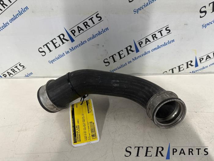 Gebrauchte Intercooler Schlauch Mercedes E (W210) 3.2 E-320 CDI 24V Preis € 24,95 Margenregelung angeboten von Sterparts Mercedes specialist