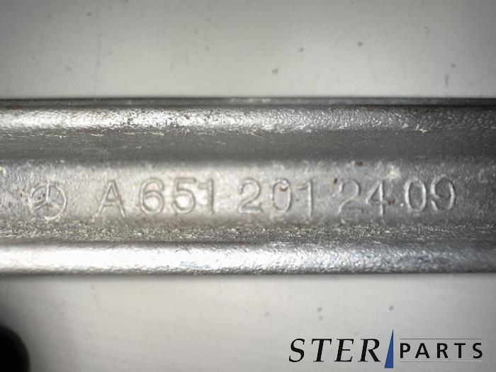 Couvercle de distribution d'un Mercedes-Benz C (W205) C-250 2.2 CDI 16V BlueTEC, C-250d 2014