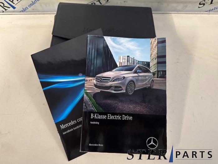 Używane Instrukcja Mercedes B (W246/W242) B-250 e Cena € 24,95 Procedura marży oferowane przez Sterparts Mercedes specialist