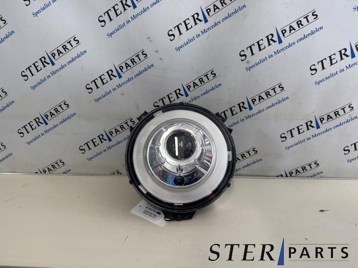 Używane Reflektor lewy Mercedes G (463) G 350 d 2.9 24V Cena € 906,90 Z VAT oferowane przez Sterparts Mercedes specialist
