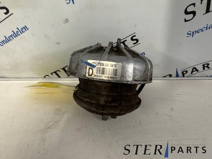 Used Engine mount Mercedes Vito (639.7) 2.2 111 CDI 16V Price € 24,14 Inclusive VAT offered by Sterparts Mercedes specialist