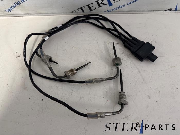 Used Engine temperature sensor Mercedes Sprinter 3,5t (907.6/910.6) 311 CDI 2.0 D RWD Price € 49,50 Margin scheme offered by Sterparts Mercedes specialist