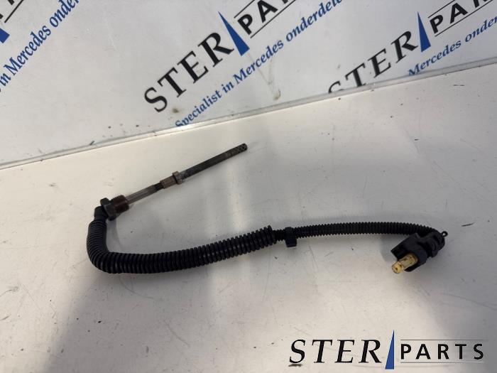 Usagé Sensor température d’échappement Mercedes ML II (164/4JG) 3.0 ML-320 CDI 4-Matic V6 24V Prix € 59,50 Règlement à la marge proposé par Sterparts Mercedes specialist