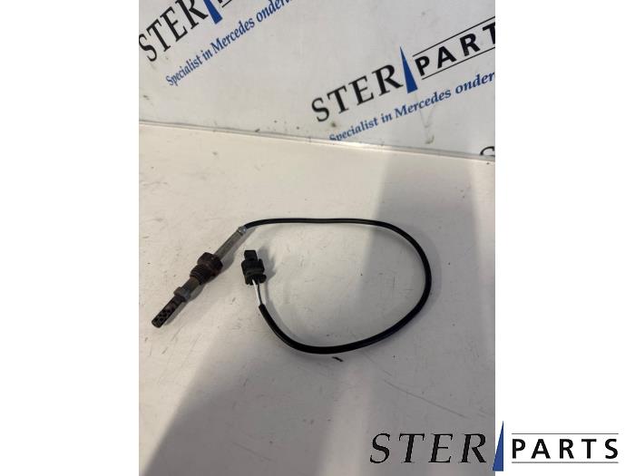 Usagé Sensor température d’échappement Mercedes A (W169) 2.0 A-160 CDI 16V 5-Drs. Prix € 24,95 Règlement à la marge proposé par Sterparts Mercedes specialist