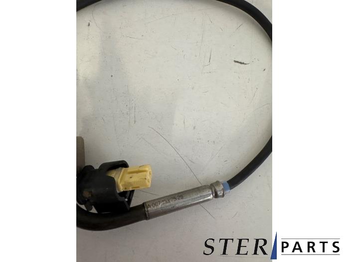 Auspuff Temperatursensor van een Mercedes-Benz Sprinter 3,5t (906.73) 311 CDI 16V 2008