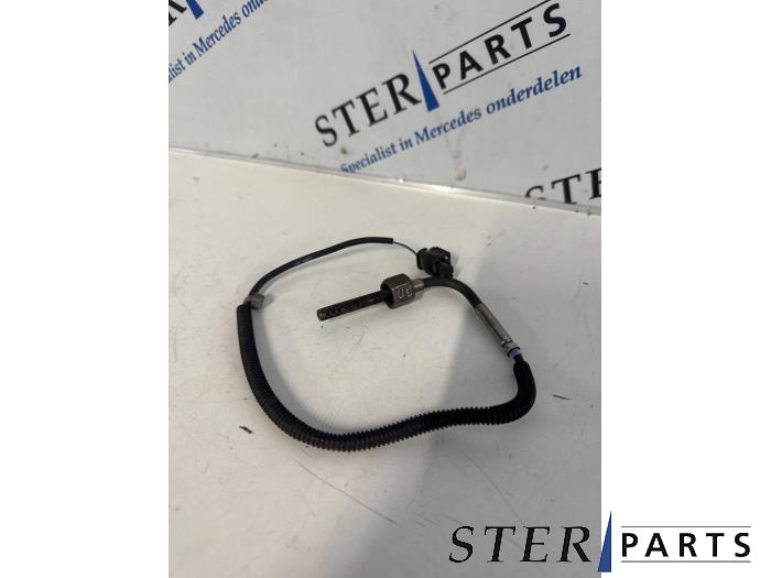 Usagé Sensor température d’échappement Mercedes C (W204) 2.2 C-220 CDI 16V BlueEFFICIENCY Prix € 34,95 Règlement à la marge proposé par Sterparts Mercedes specialist