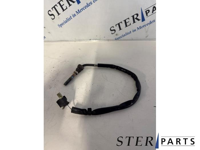 Usagé Sensor température d’échappement Mercedes E (W212) E-200 CDI 16V BlueEfficiency,BlueTEC Prix € 29,95 Règlement à la marge proposé par Sterparts Mercedes specialist
