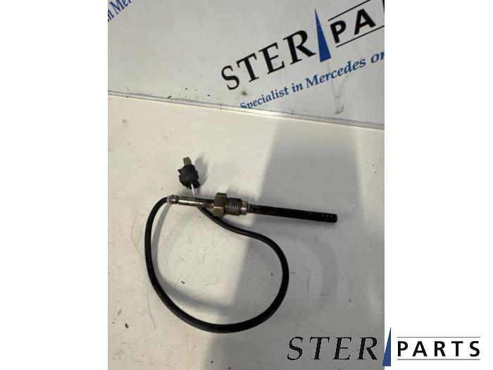 Usagé Sensor température d’échappement Mercedes ML II (164/4JG) 3.0 ML-280 CDI 4-Matic V6 24V Prix € 49,50 Règlement à la marge proposé par Sterparts Mercedes specialist