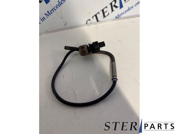 Usagé Sensor température d’échappement Mercedes ML II (164/4JG) 3.0 ML-280 CDI 4-Matic V6 24V Prix € 44,95 Règlement à la marge proposé par Sterparts Mercedes specialist