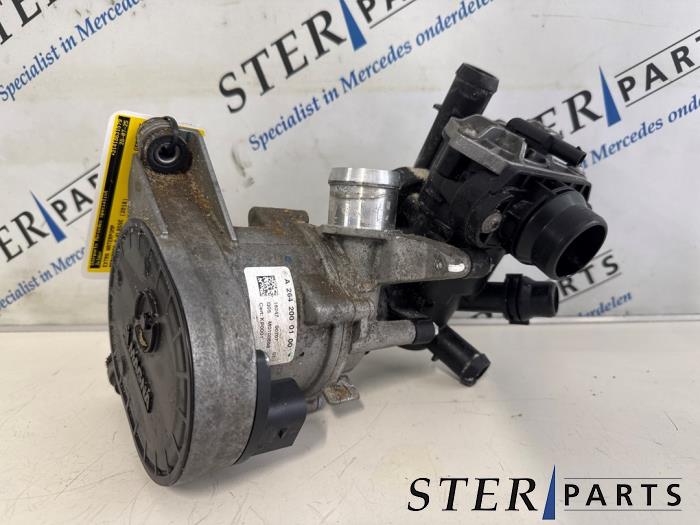 Begagnade Extra vattenpump Mercedes C (C205) C-300 2.0 Turbo 16V Pris € 74,50 Marginaltabell erbjuds av Sterparts Mercedes specialist