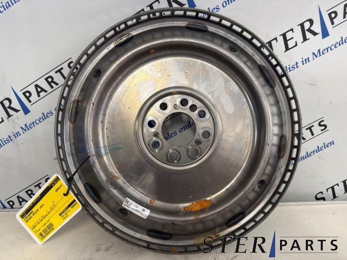 Begagnade Startkuggkrans Mercedes Sprinter 3,5t (907.6/910.6) 311 CDI 2.0 D RWD Pris € 72,00 Inklusive moms erbjuds av Sterparts Mercedes specialist