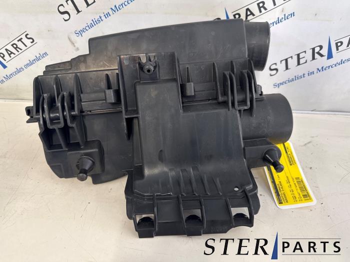 Gebrauchte Luftfiltergehäuse Mercedes C Estate (S204) 1.8 C-200 CGI 16V Preis € 19,95 Margenregelung angeboten von Sterparts Mercedes specialist