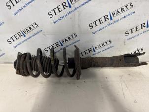 Begagnade Stötdämpare, höger fram Mercedes B (W245) 2.0 B-200 16V Turbo Pris € 49,95 Marginaltabell erbjuds av Sterparts Mercedes specialist