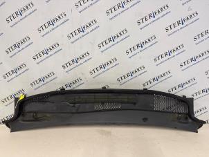 Begagnade Torpedgaller Mercedes B (W245) 2.0 B-200 16V Turbo Pris € 24,95 Marginaltabell erbjuds av Sterparts Mercedes specialist