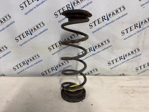 Begagnade Bakre spolfjäder Mercedes B (W245) 2.0 B-200 16V Turbo Pris € 19,50 Marginaltabell erbjuds av Sterparts Mercedes specialist