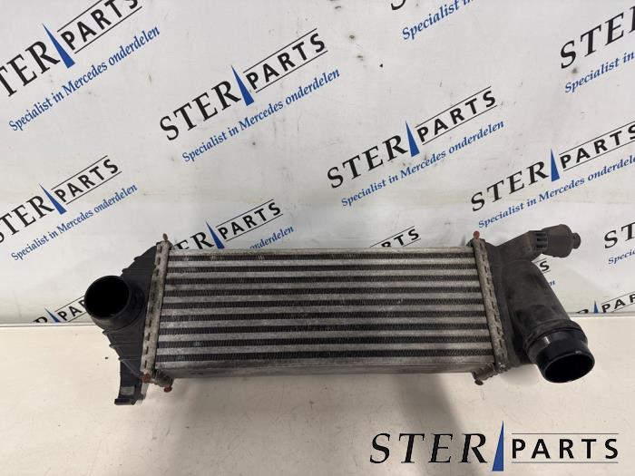 Usados Intercooler Mercedes Citan (415.6) 1.5 108 CDI Precio € 59,90 IVA incluido ofrecido por Sterparts Mercedes specialist