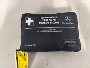 Begagnade Förbandslåda Mercedes CLS Shooting Brake (X218) 350 CDI BlueEfficiency 3.0 V6 24V Pris € 14,95 Marginaltabell erbjuds av Sterparts Mercedes specialist
