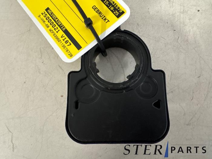 Begagnade Styrvinkelsensor Mercedes Vito (639.6) 2.2 111 CDI 16V Pris € 30,19 Inklusive moms erbjuds av Sterparts Mercedes specialist