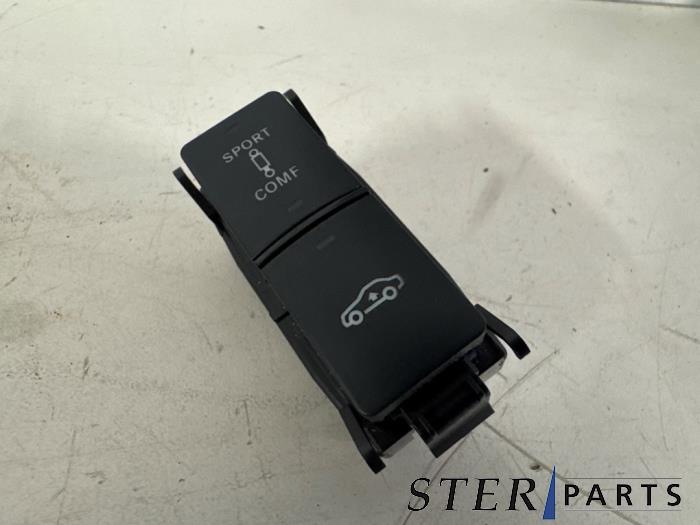 Usados Interruptor Mercedes CLS Shooting Brake (X218) 350 CDI BlueEfficiency 3.0 V6 24V Precio € 19,95 Norma de margen ofrecido por Sterparts Mercedes specialist