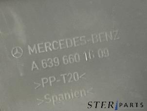 Sonstige van een Mercedes-Benz Vito (639.6) 2.2 111 CDI 16V 2010