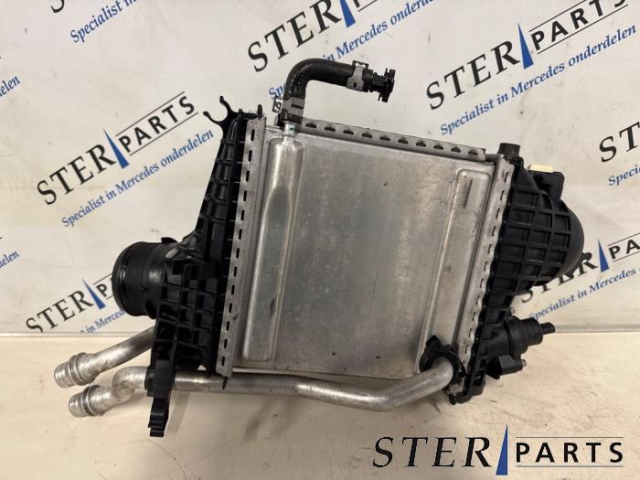 Usagé Intercooler Mercedes A (177.0) 2.0 A-35 AMG Turbo 16V 4Matic Prix € 144,95 Règlement à la marge proposé par Sterparts Mercedes specialist