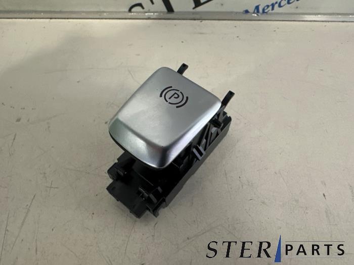 Gebrauchte Handbremse Schalter Mercedes E Estate (S213) E-200d 2.0 Turbo 16V Preis € 14,95 Margenregelung angeboten von Sterparts Mercedes specialist
