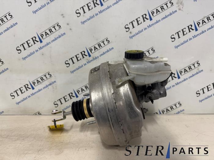 Begagnade Bromsservo Mercedes E Estate (S213) E-200d 2.0 Turbo 16V Pris € 49,50 Marginaltabell erbjuds av Sterparts Mercedes specialist