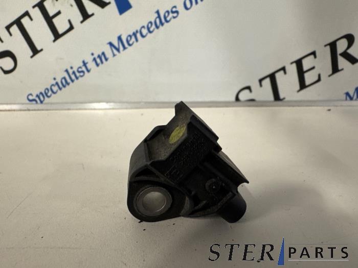 Begagnade Airbagsensor Mercedes E Estate (S213) E-200d 2.0 Turbo 16V Pris € 15,00 Marginaltabell erbjuds av Sterparts Mercedes specialist