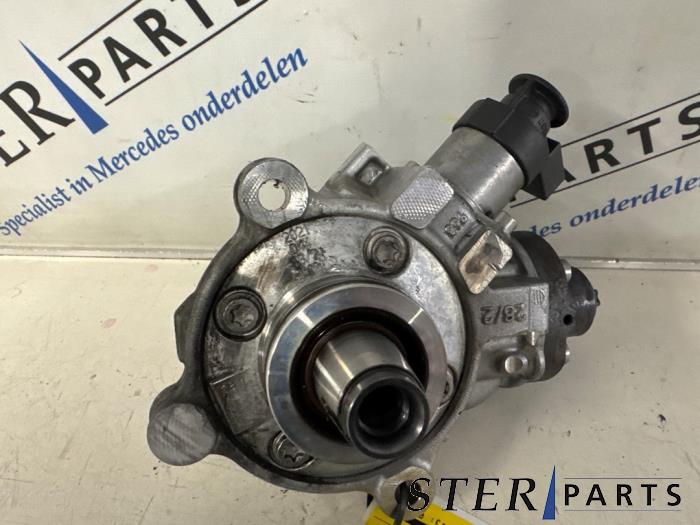 Used Mechanical fuel pump Mercedes V (447.8) 2.0 220 CDI, 220d 16V Price € 274,50 Margin scheme offered by Sterparts Mercedes specialist