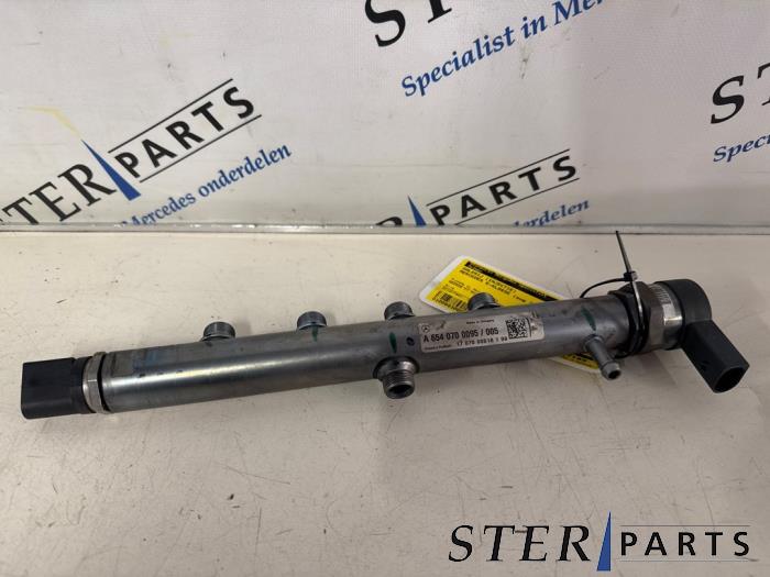 Usagé Système d'injection Mercedes E Estate (S213) E-200d 2.0 Turbo 16V Prix € 74,50 Règlement à la marge proposé par Sterparts Mercedes specialist