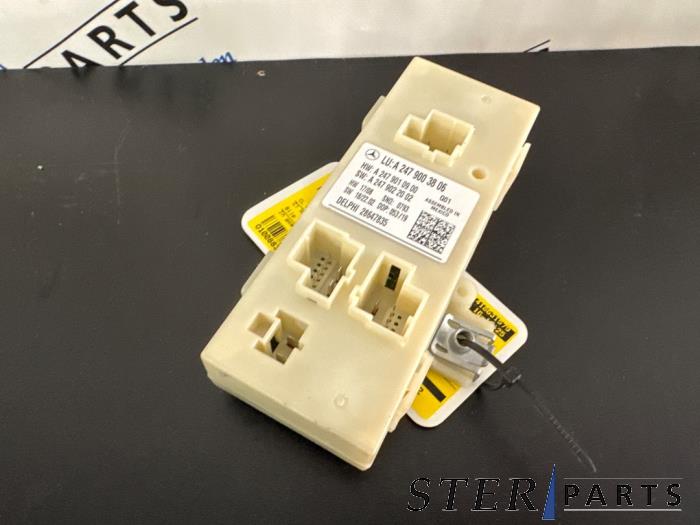 Begagnade Motor, bakluckemodul Mercedes B (W247) 2.0 B-200d Pris € 44,95 Marginaltabell erbjuds av Sterparts Mercedes specialist
