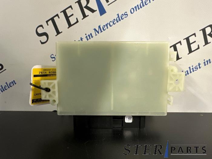 Używane Sterownik AdBlue Mercedes B (W247) 2.0 B-200d Cena € 24,95 Procedura marży oferowane przez Sterparts Mercedes specialist