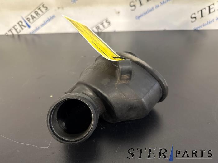 Gebrauchte Intercooler Rohr Mercedes C (W202) 2.2 C-200 CDI 16V Preis € 14,95 Margenregelung angeboten von Sterparts Mercedes specialist