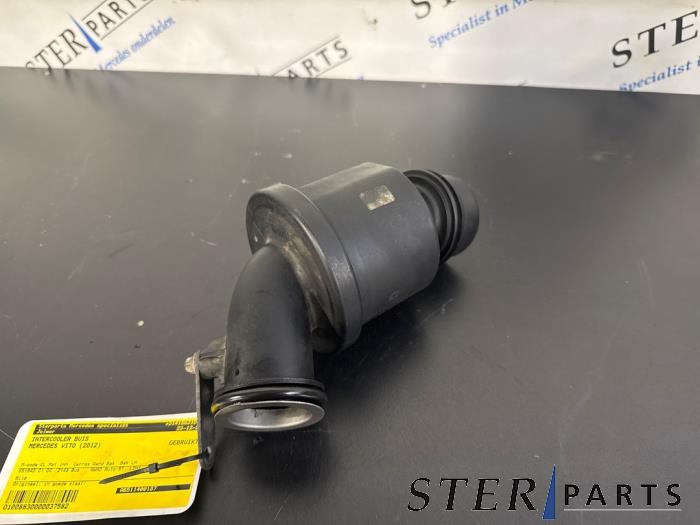 Gebrauchte Intercooler Rohr Mercedes Vito (639.6) 2.2 113 CDI 16V Euro 5 Preis € 19,50 Margenregelung angeboten von Sterparts Mercedes specialist