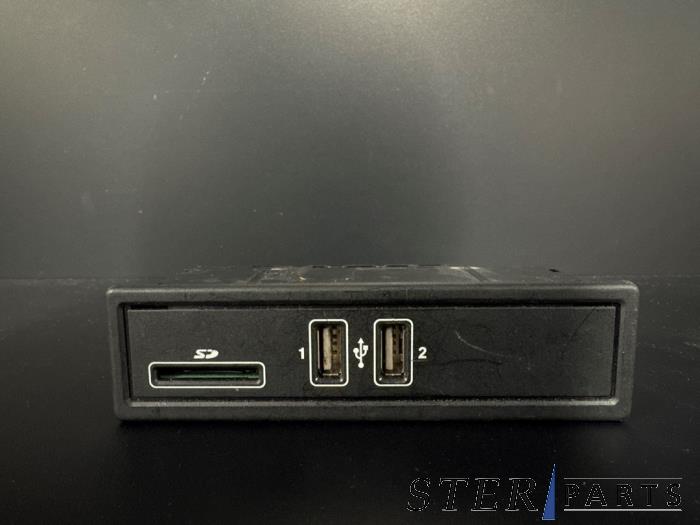 Gebrauchte Kartenleser SD Mercedes C Estate (S205) C-350 e 2.0 16V Preis € 69,50 Margenregelung angeboten von Sterparts Mercedes specialist
