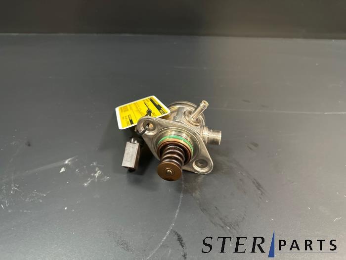 Begagnade Högtryckspump Mercedes A (177.0) 2.0 A-220 Turbo 16V Pris € 99,50 Marginaltabell erbjuds av Sterparts Mercedes specialist