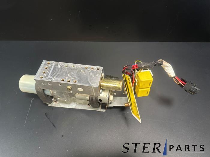 Begagnade Hydraulpump Mercedes SLK (R171) 1.8 200 K 16V Pris € 349,50 Marginaltabell erbjuds av Sterparts Mercedes specialist