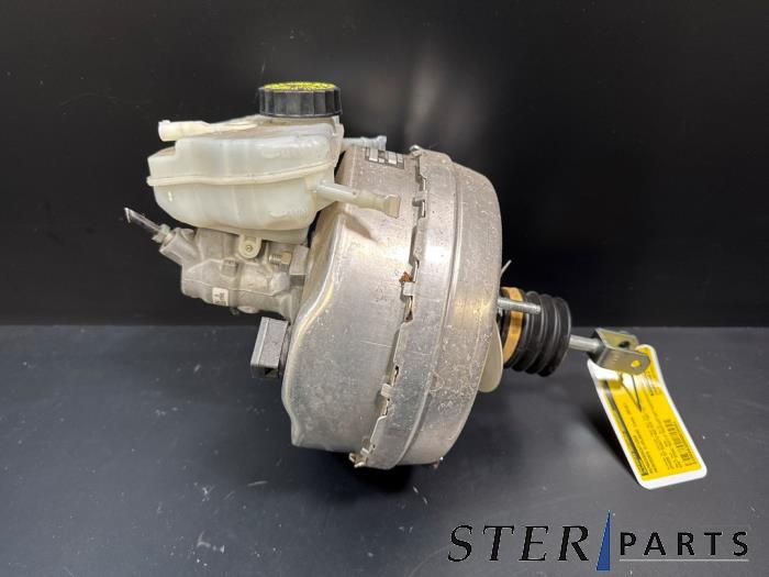 Usagé Assistant de freinage Mercedes C Estate (S205) C-350 e 2.0 16V Prix € 34,95 Règlement à la marge proposé par Sterparts Mercedes specialist