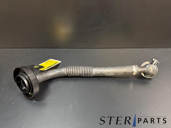 Gebrauchte Öl Füllrohr Mercedes Sprinter 3,5t (907.6/910.6) 311 CDI 2.0 D RWD Preis € 19,50 Margenregelung angeboten von Sterparts Mercedes specialist