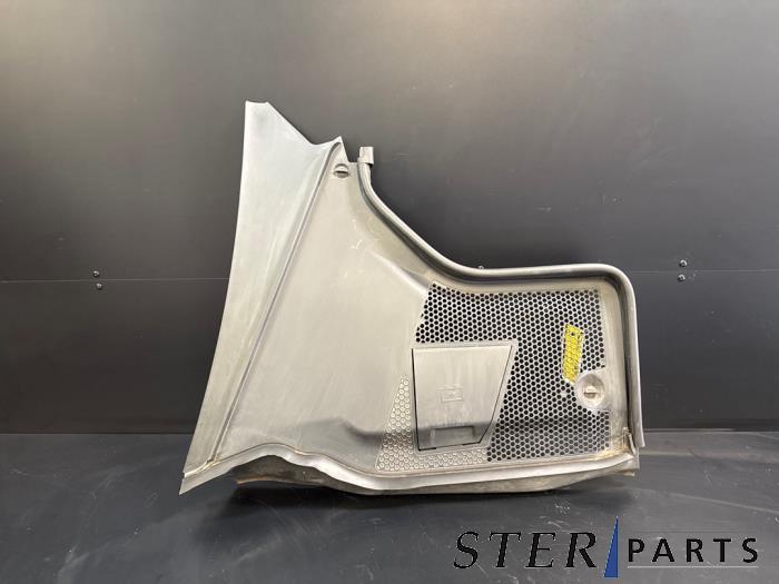 Używane Parawan Mercedes C Estate (S205) C-350 e 2.0 16V Cena € 19,95 Procedura marży oferowane przez Sterparts Mercedes specialist