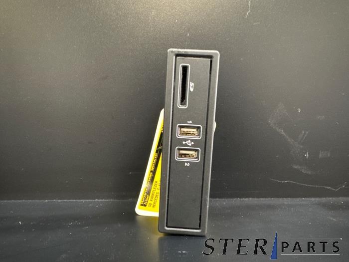 Gebrauchte Kartenleser SD Mercedes C Estate (S205) C-350 e 2.0 16V Preis € 69,50 Margenregelung angeboten von Sterparts Mercedes specialist
