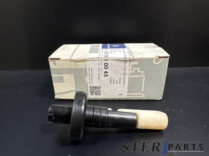 Nya Sensor (övriga) Mercedes S (W220) 3.2 S-320 18V Pris € 12,04 Inklusive moms erbjuds av Sterparts Mercedes specialist