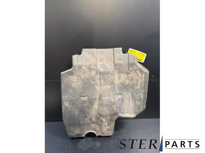 Used Engine cover Mercedes Vito (447.6) 2.2 114 CDI 16V Price € 35,70 Inclusive VAT offered by Sterparts Mercedes specialist