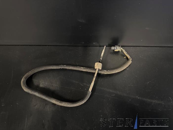 Usagé Sensor température d’échappement Mercedes C (W205) C-200 2.0 CGI 16V Prix € 29,50 Règlement à la marge proposé par Sterparts Mercedes specialist