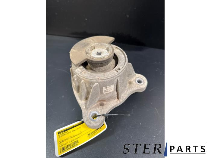 Gebrauchte Motorlager Mercedes Vito (447.6) 2.2 114 CDI 16V Preis € 18,09 Mit Mehrwertsteuer angeboten von Sterparts Mercedes specialist