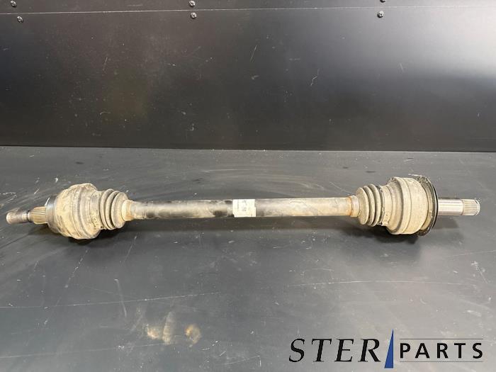 Gebrauchte Antriebswelle links hinten Mercedes GLE (W166) 250d 2.0 Preis € 72,00 Mit Mehrwertsteuer angeboten von Sterparts Mercedes specialist